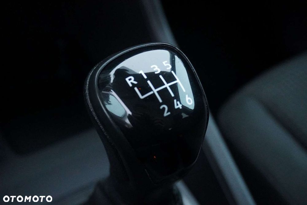 Volkswagen Caddy - 19