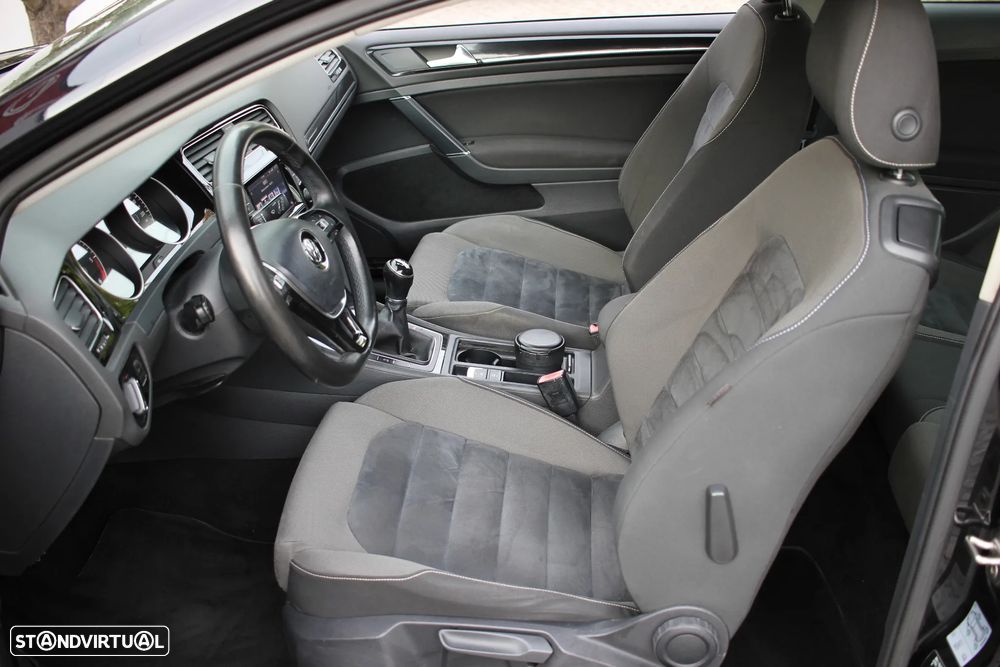 VW Golf 2.0 TDi Highline - 12