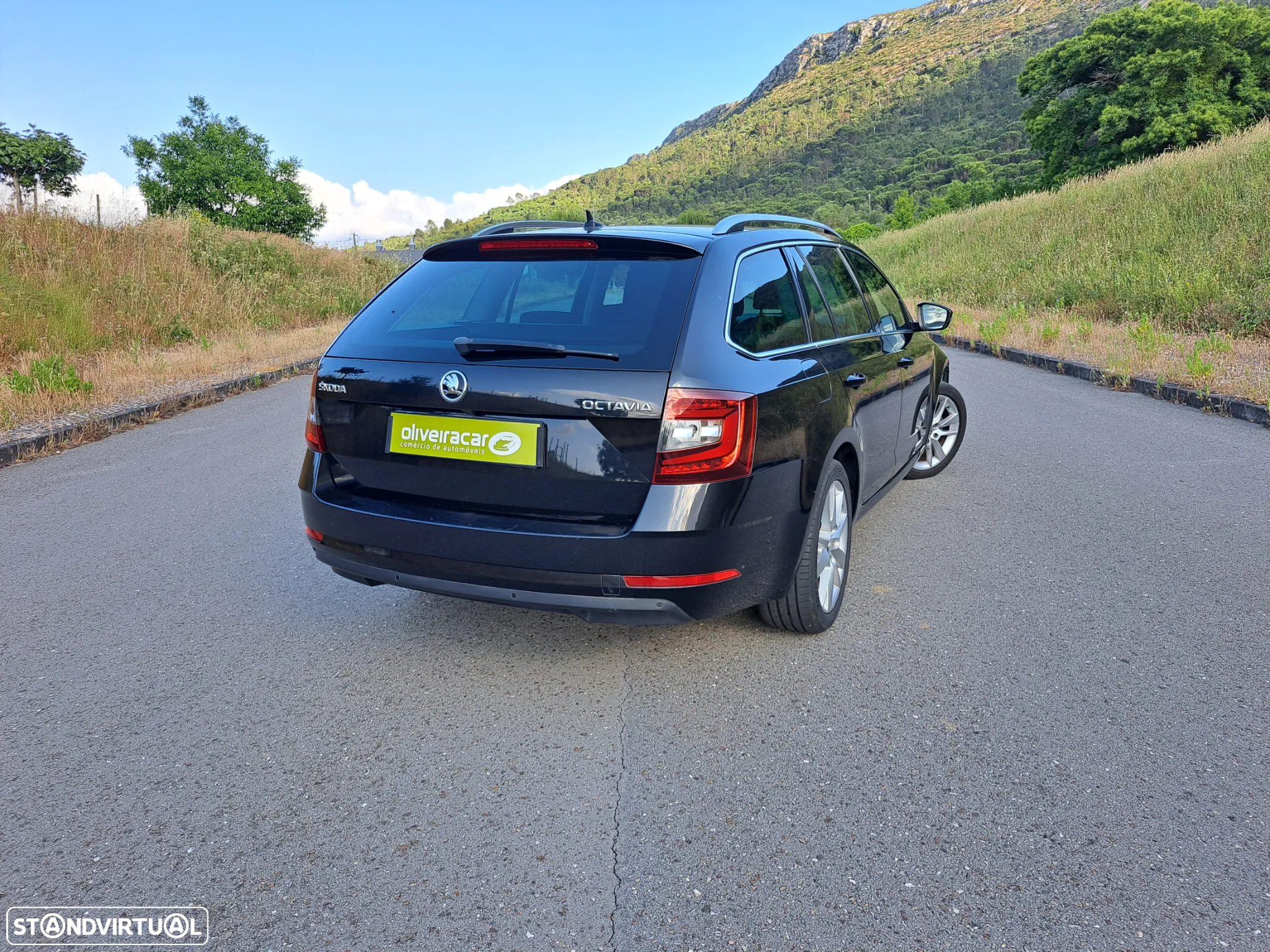 Skoda Octavia Break 1.6 TDi Business Line - 25