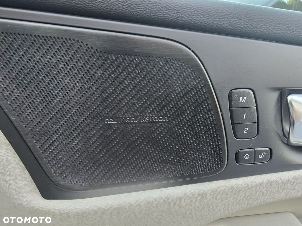 Volvo XC 60 - 36