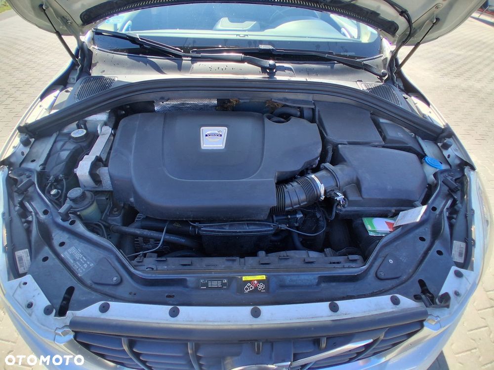 Volvo XC 60 D3 Momentum - 19