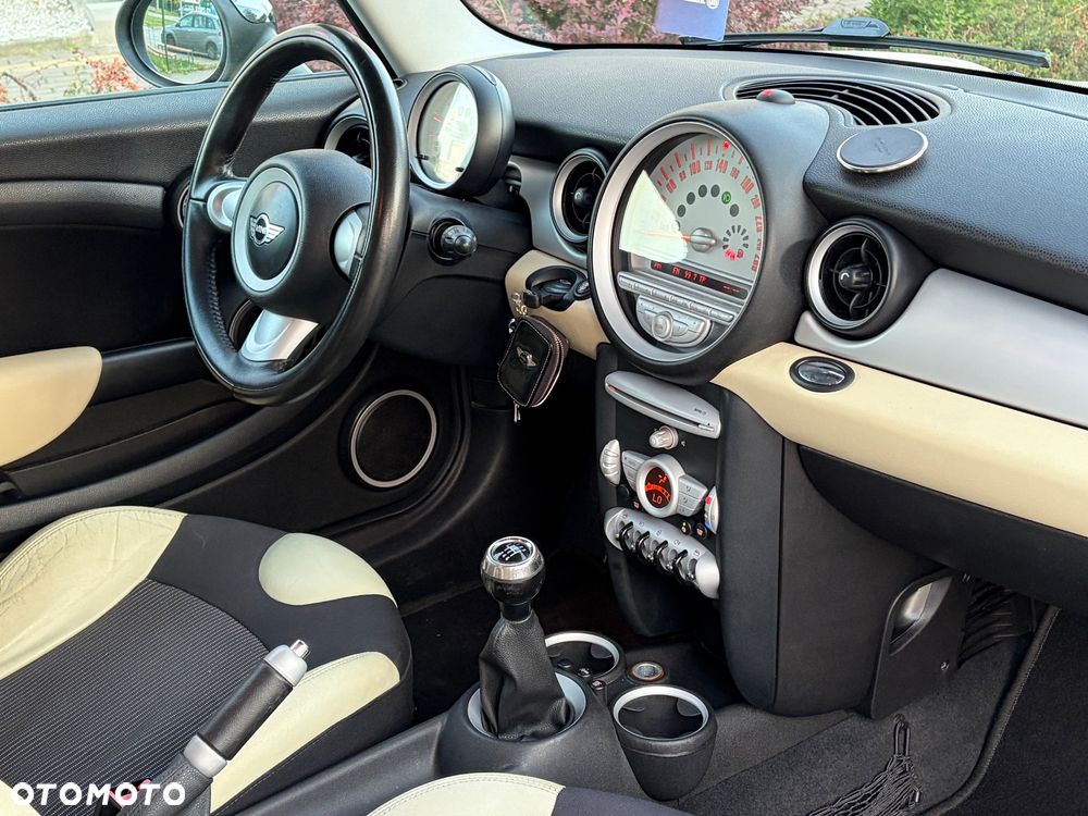 MINI Cooper 50 Mayfair - 10