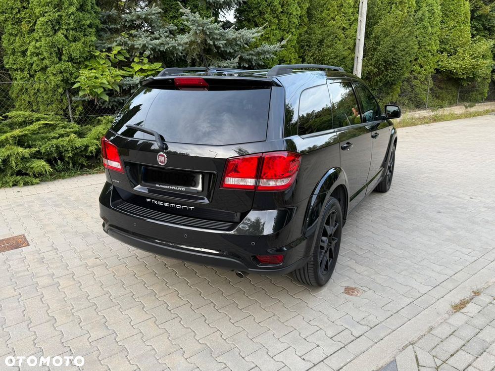 Fiat Freemont 2.0 Multijet 16V DPF Automatik Allrad Black Code - 15