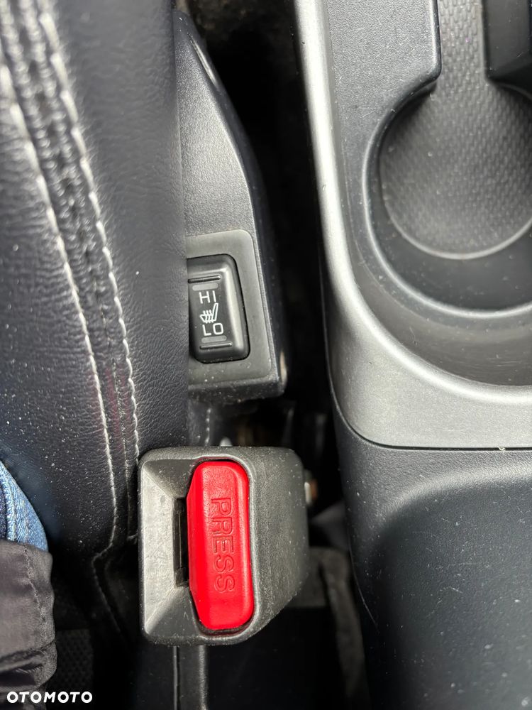 Mitsubishi Outlander 2.2 DI-D 4WD Invite - 28