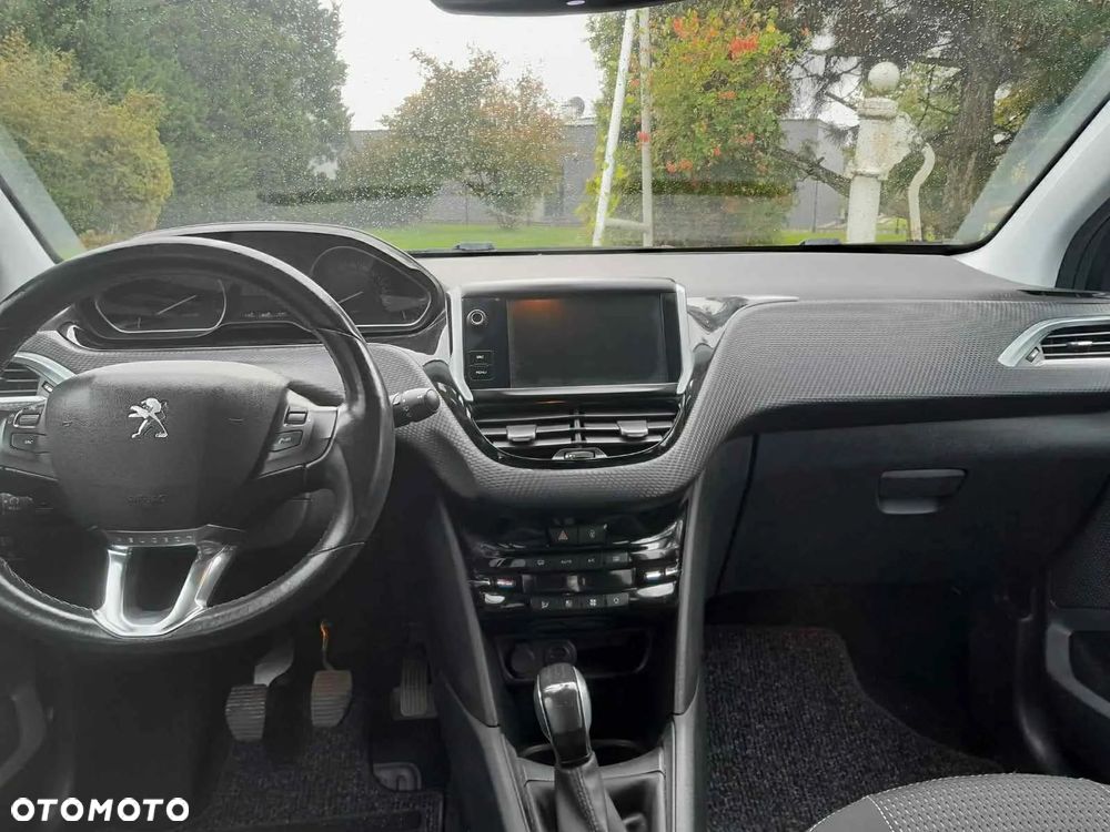 Peugeot 208 Diesel 5-Türer Style - 11