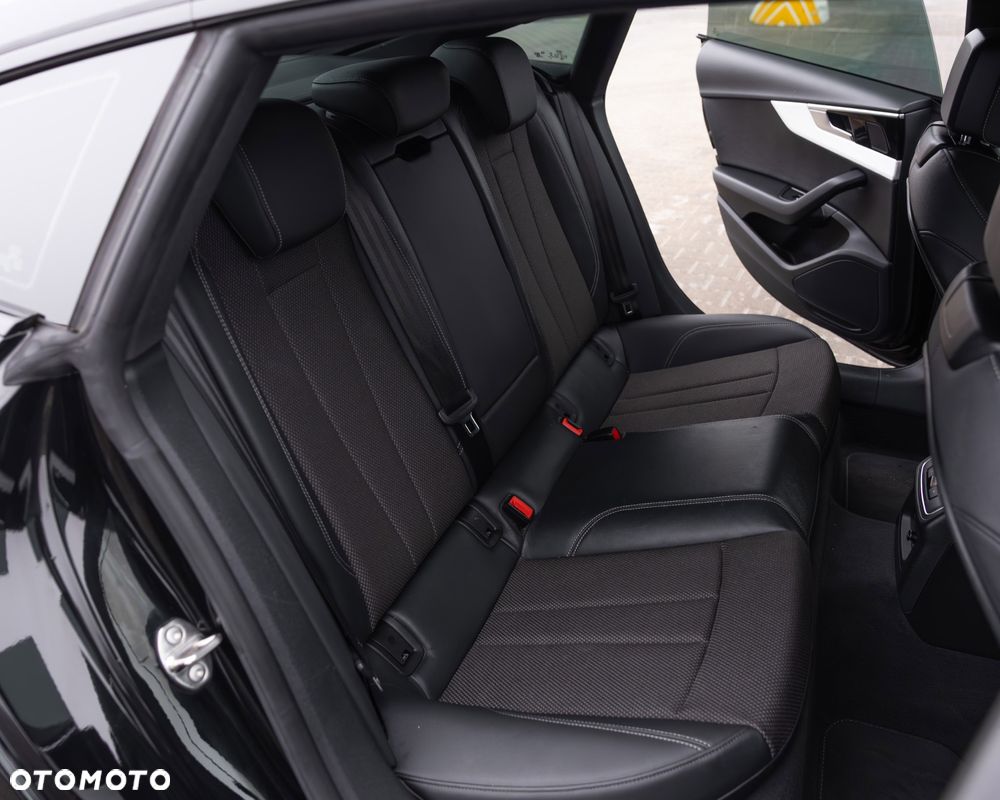 Audi A5 Sportback 35 TFSI S tronic S line - 28