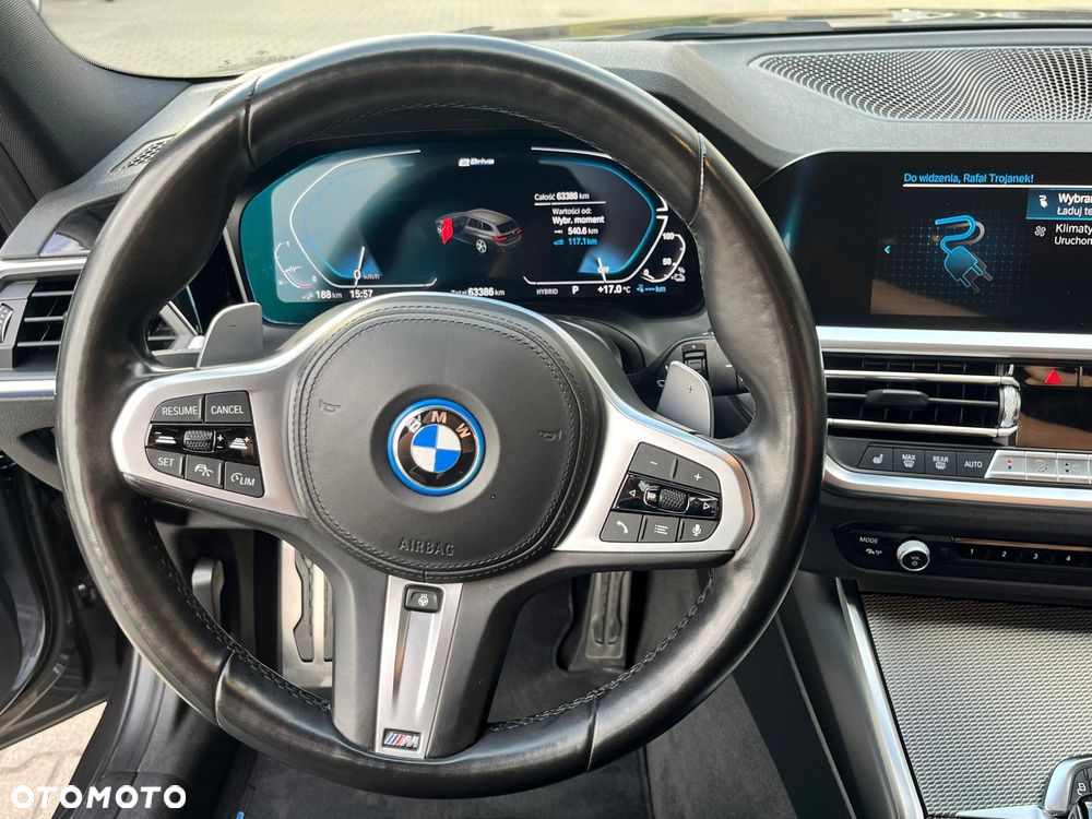 BMW Seria 3 330e PHEV M Sport - 21