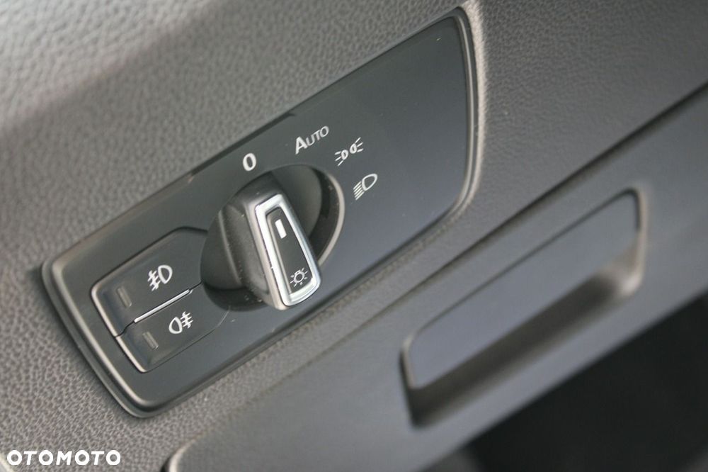 Volkswagen Passat - 21