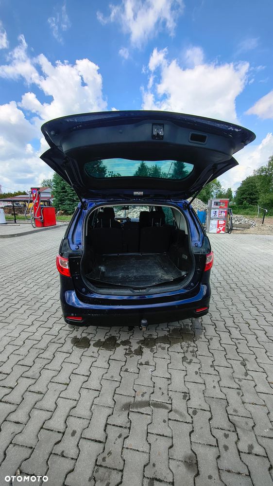 Mazda 5 - 8