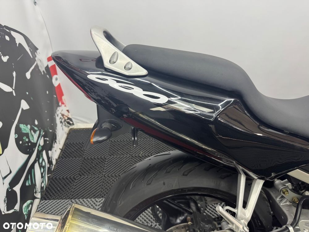 Honda CBR - 32