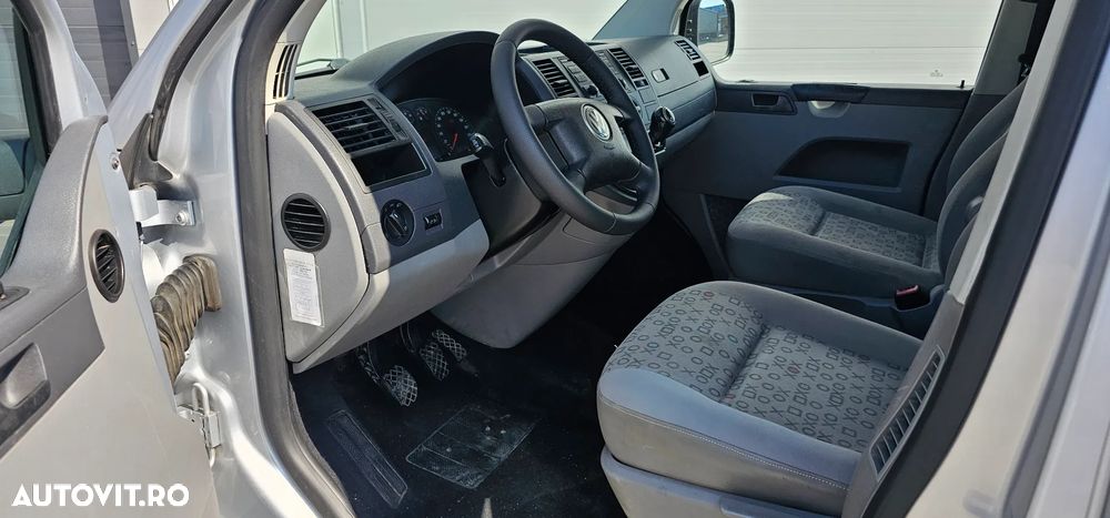 Volkswagen Transporter - 11