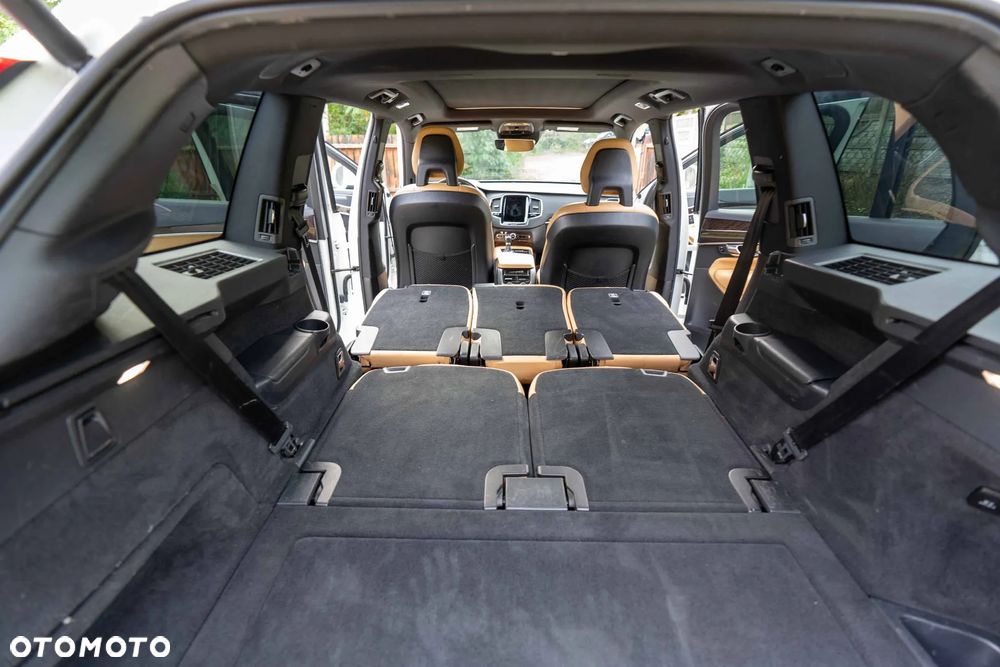 Volvo XC 90 - 11