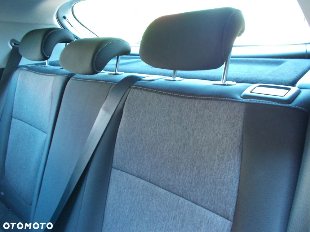 Kia Stonic - 12