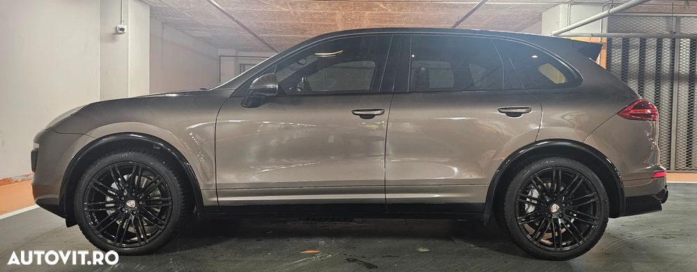 Porsche Cayenne S Diesel Platinum Edition - 5