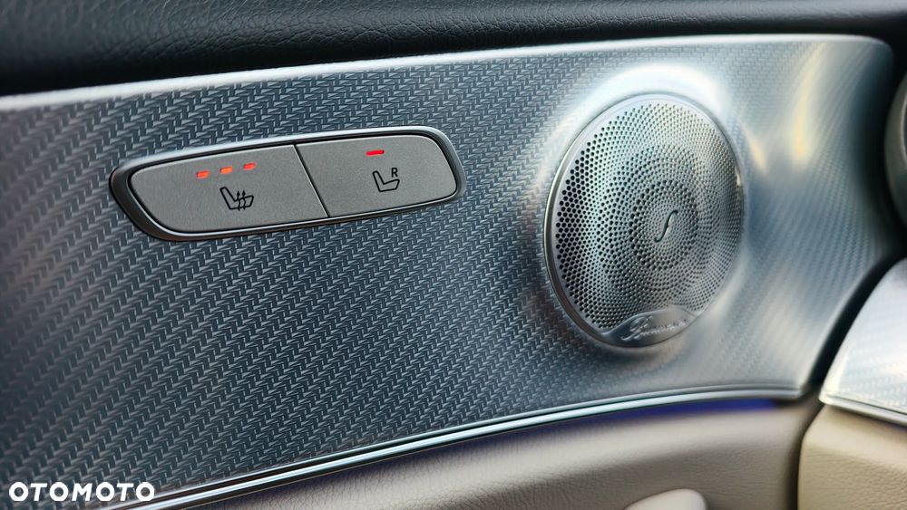 Mercedes-Benz Klasa E 300 d 9G-TRONIC Avantgarde - 32
