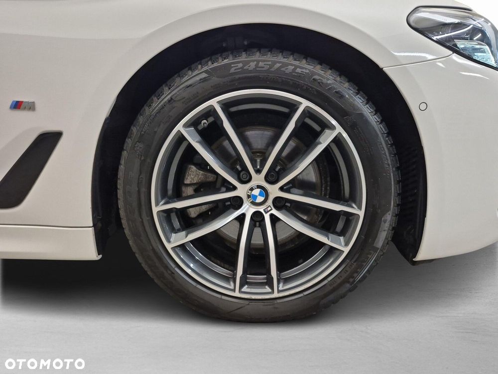 BMW Seria 5 520d xDrive M Sport sport - 10