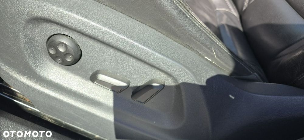 Volkswagen Tiguan - 31