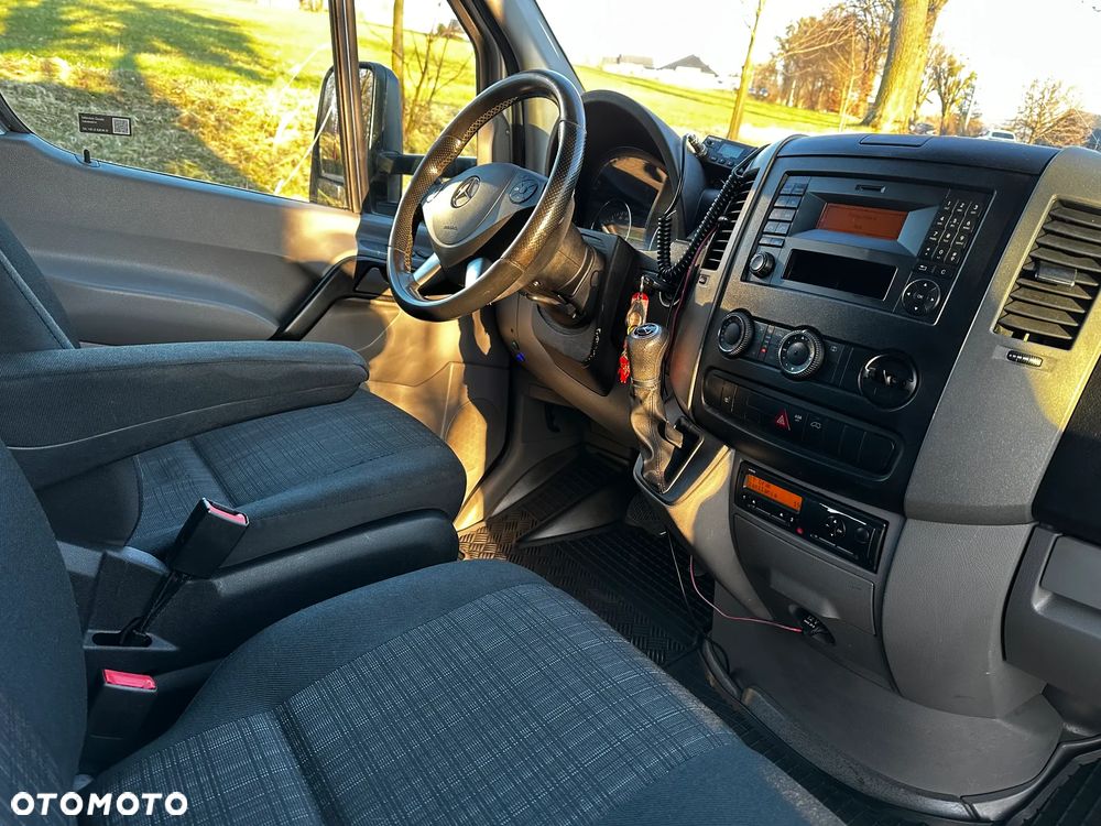 Mercedes-Benz SPRINTER - 14