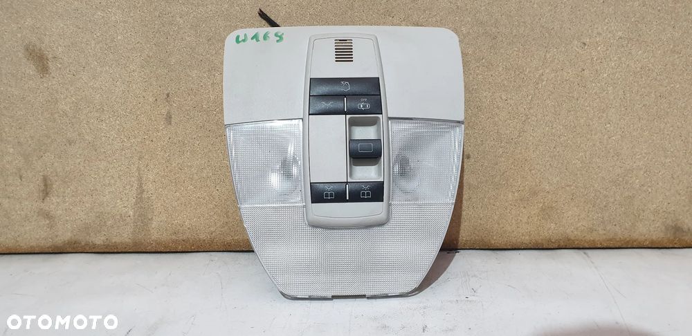 Mercedes W169 W245 Lampka Podsufitki A1698208501