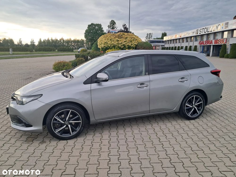 Toyota Auris 1.2 Turbo Team Deutschland - 14