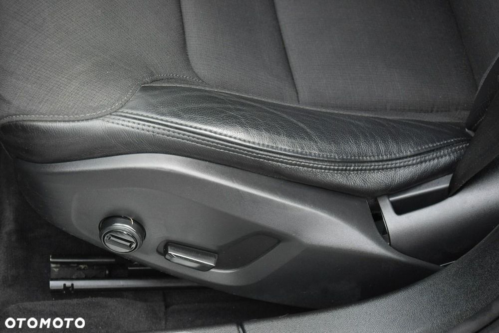 Volvo V60 D3 Momentum - 37