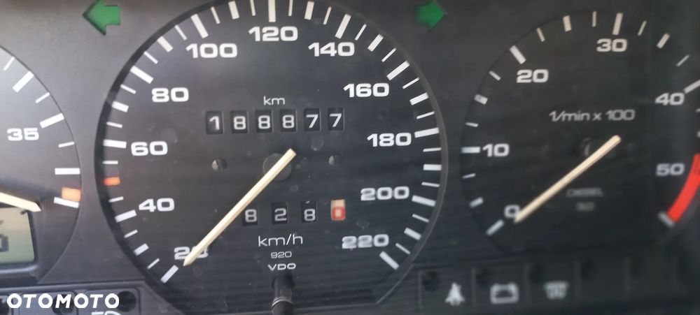 Volkswagen Passat 1.9 TD CL - 15