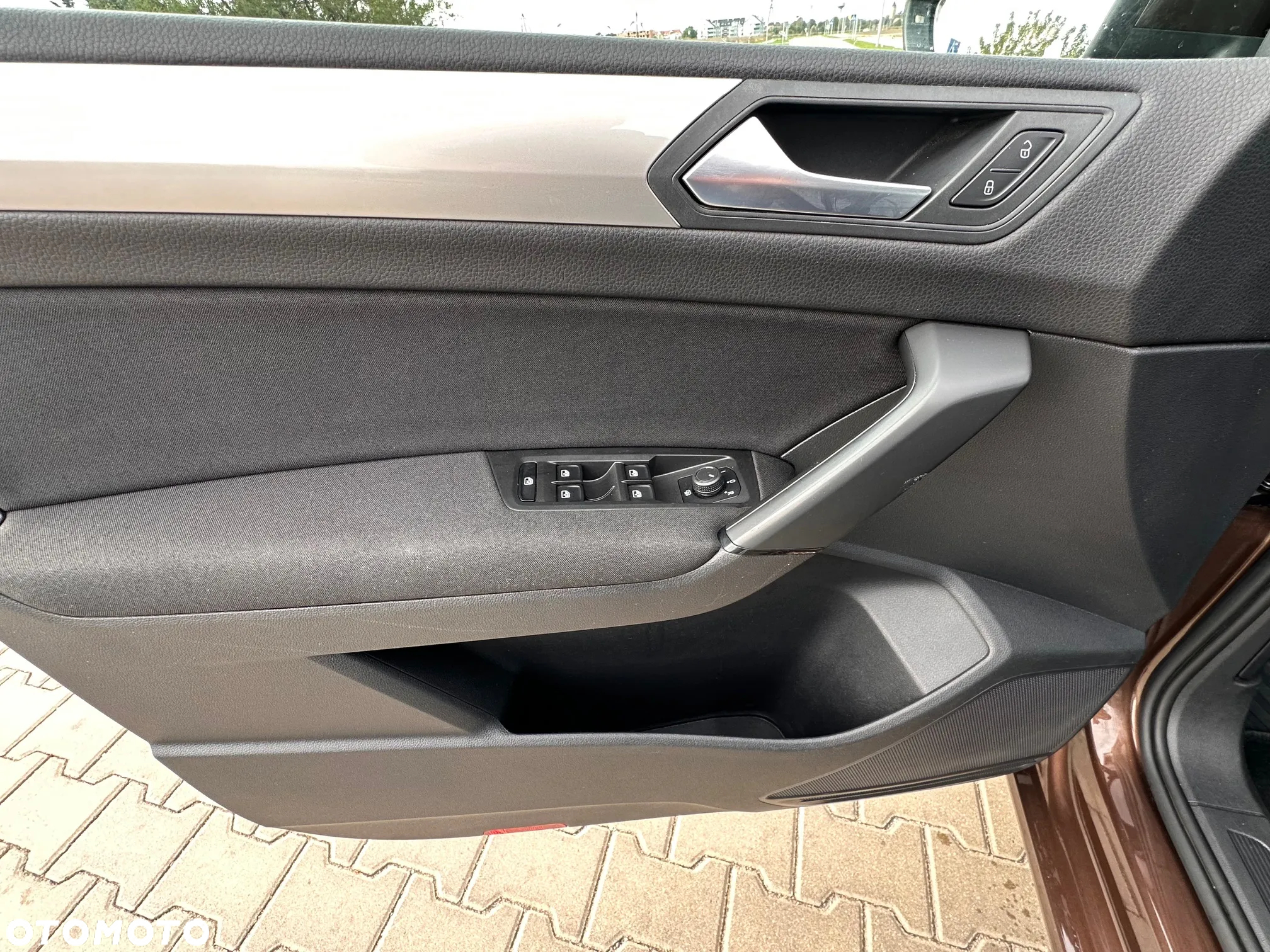 Volkswagen Touran 1.2 TSI (BlueMotion Technology) Trendline - 12