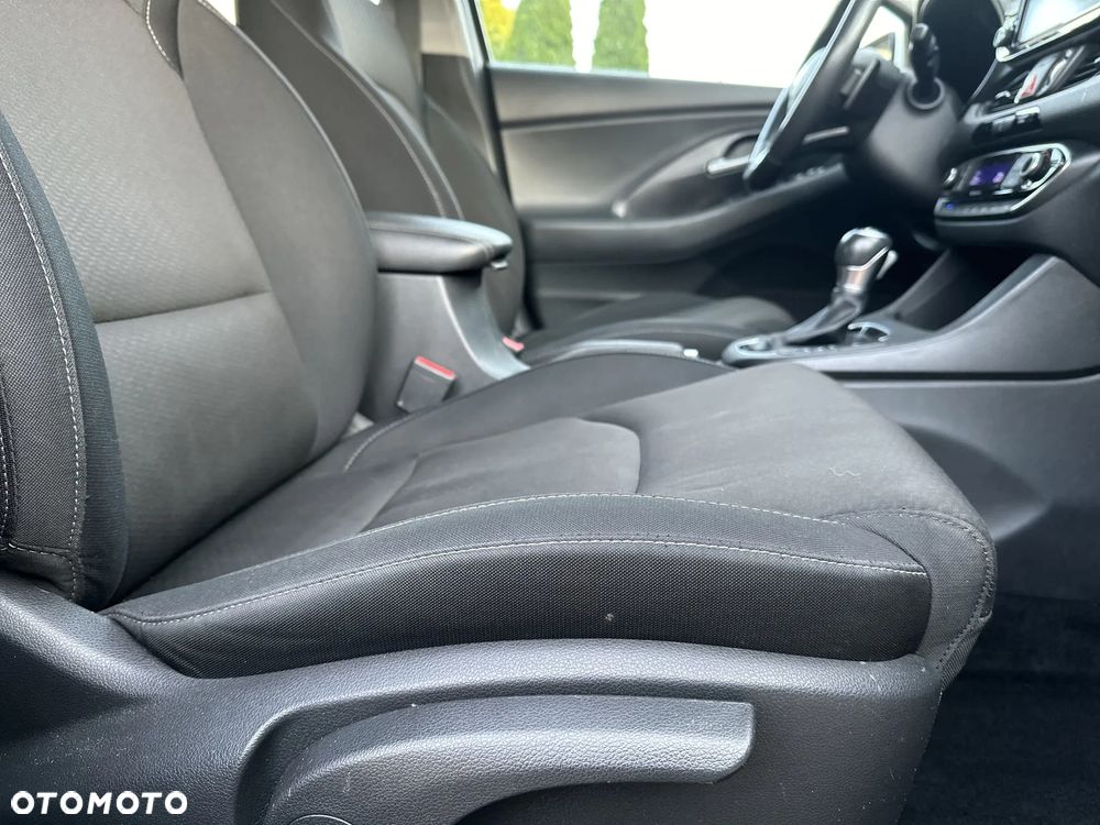 Hyundai i30 1.6 CRDI DCT Style - 16