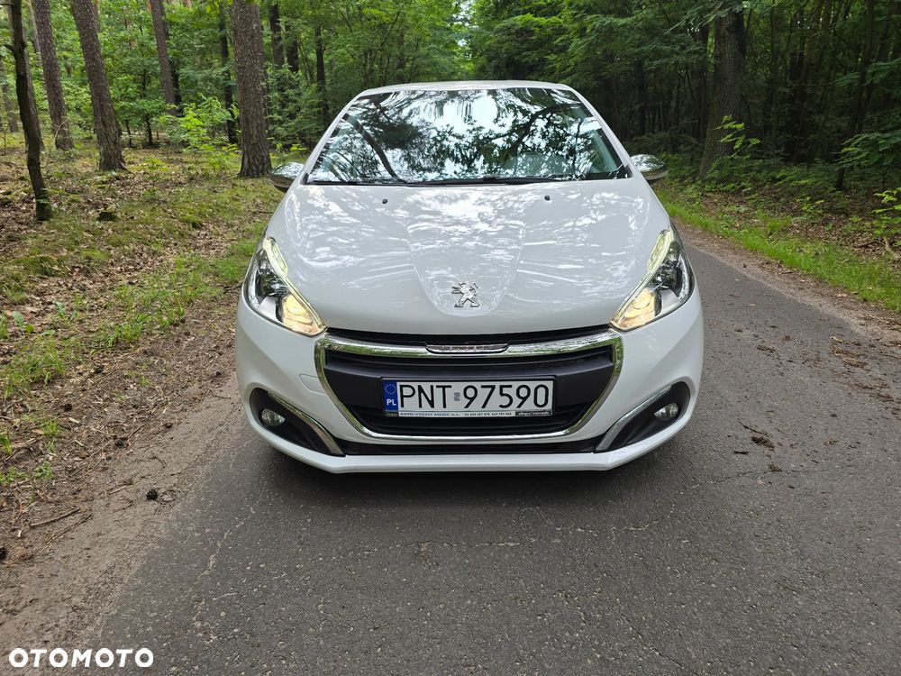 Peugeot 208 - 9