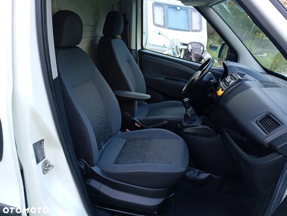 Fiat Doblo - 11