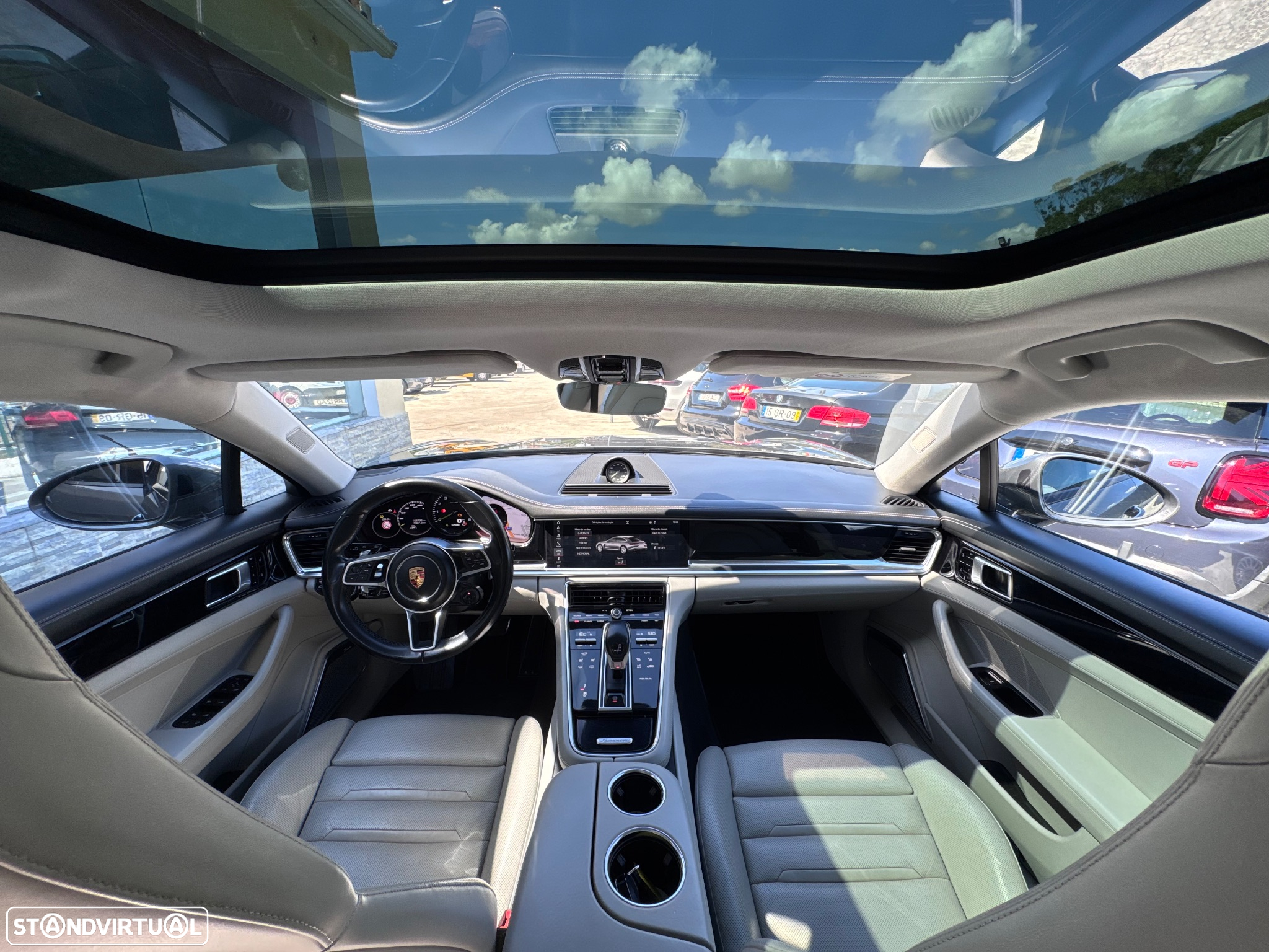 Porsche Panamera Sport Turismo 4 E-Hybrid - 8