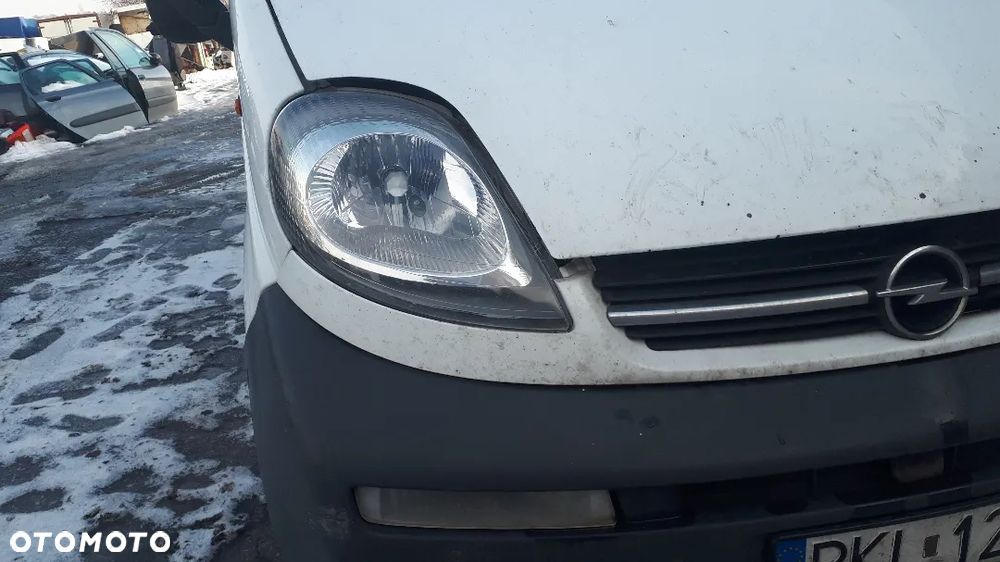 Lampa przednia prawa/ Lewa Renault Trafic 2003r. !! - 1