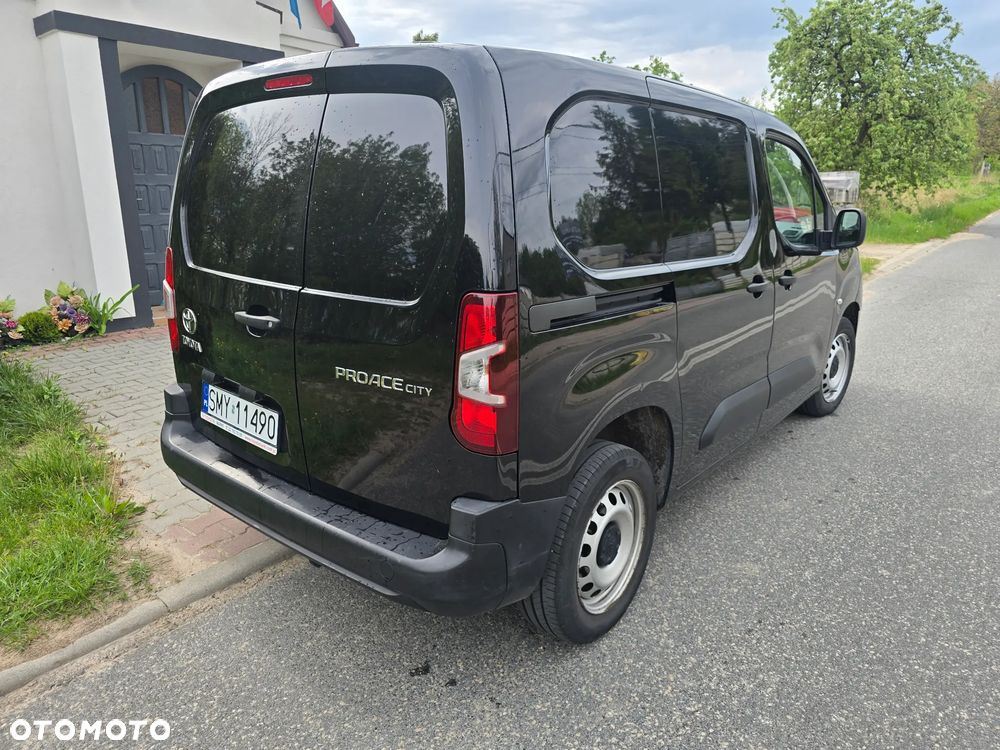 Toyota proace city - 12