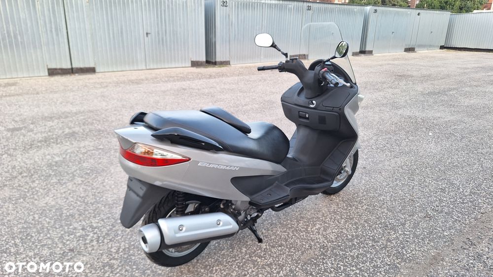 Suzuki Burgman - 12