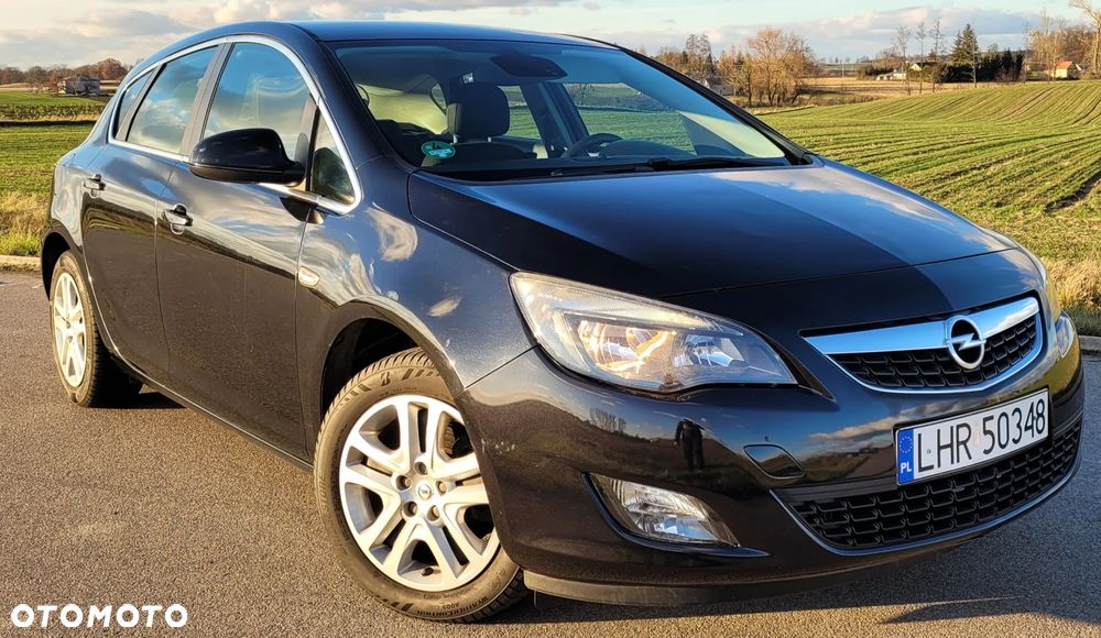 Opel Astra 1.4 Turbo Cosmo - 2