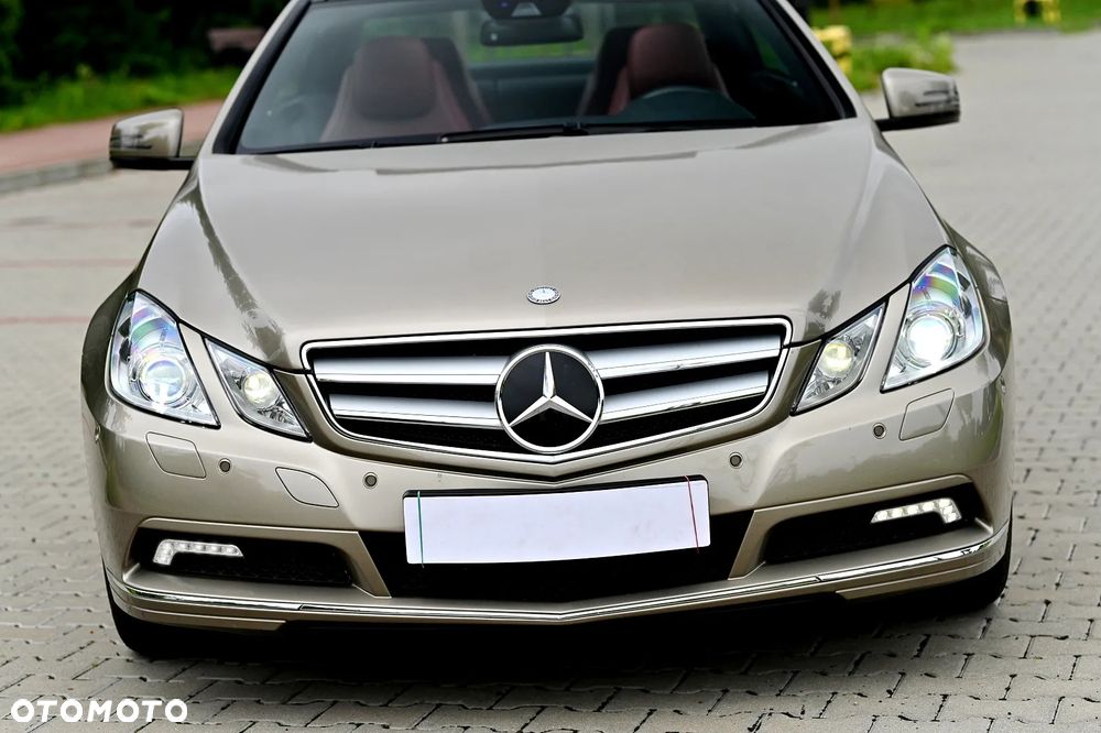 Mercedes-Benz Klasa E 350 CGI BlueEFFICIENCY 7G-TRONIC Avantgarde - 4