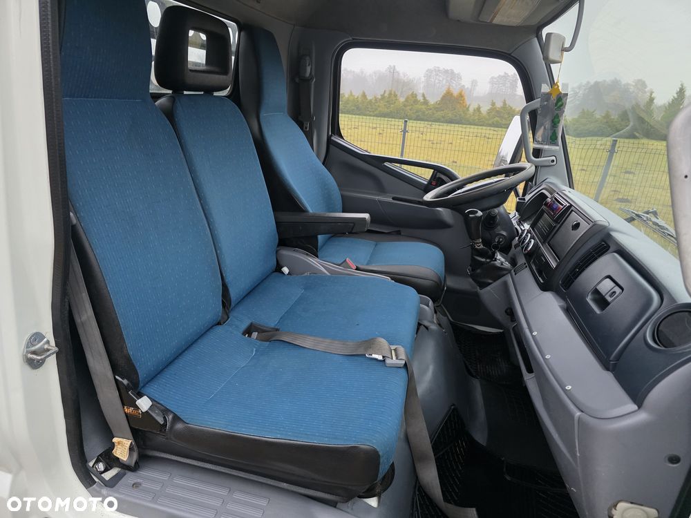 Mitsubishi Fuso Canter - 15