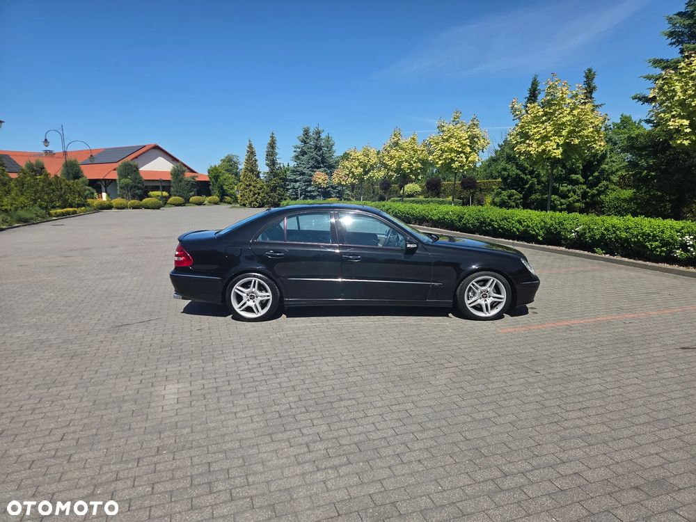 Mercedes-Benz Klasa E 500 4Matic Automatik Avantgarde - 17