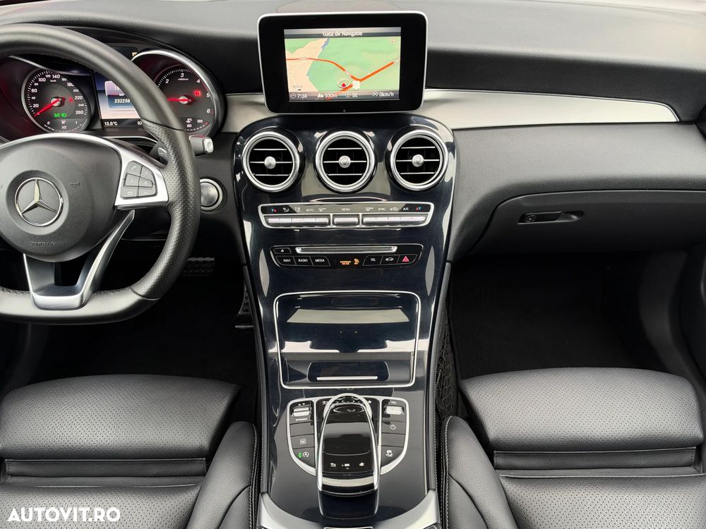 Mercedes-Benz GLC Coupe 250 d 4Matic 9G-TRONIC AMG Line - 32