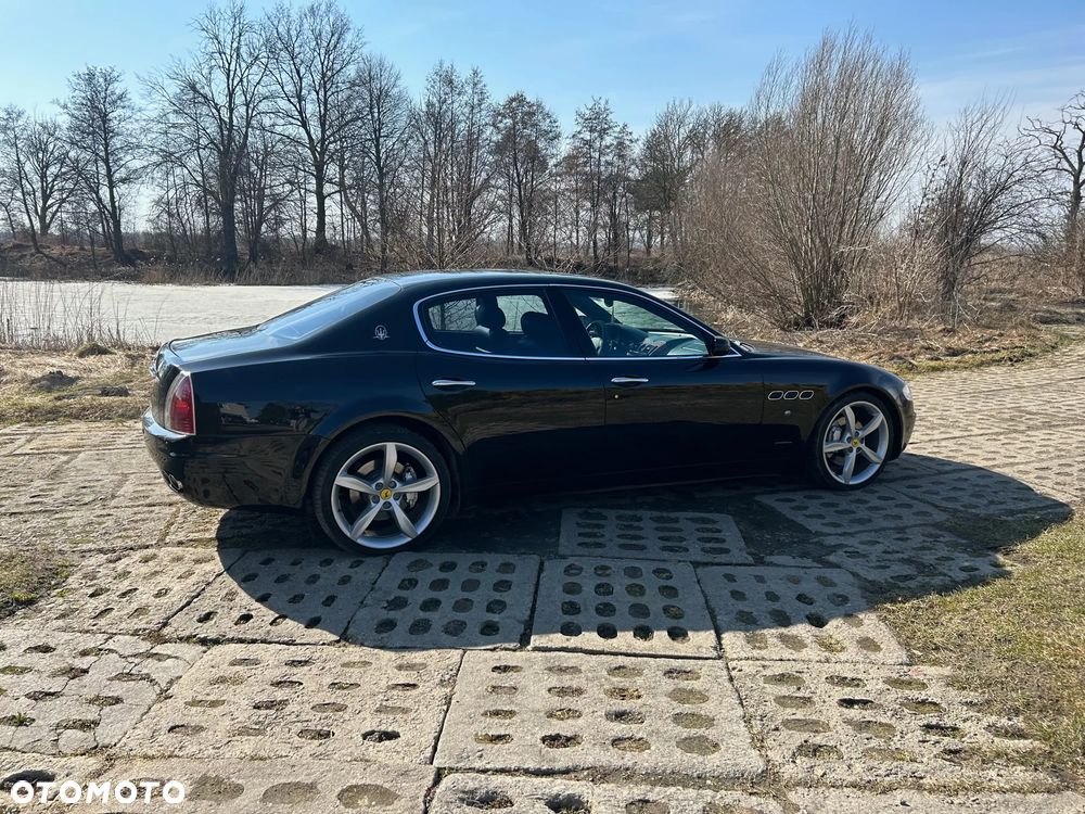 Maserati Quattroporte - 7