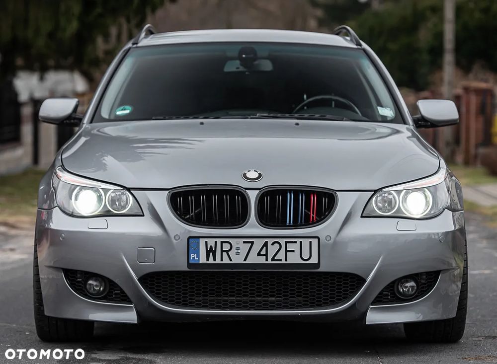 BMW Seria 5 525i - 11