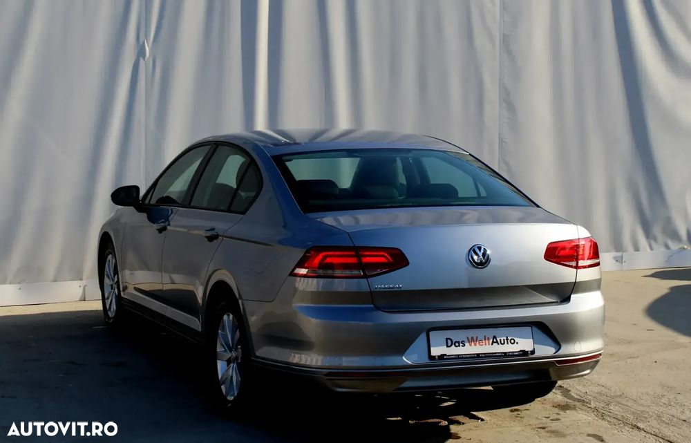Volkswagen Passat - 6