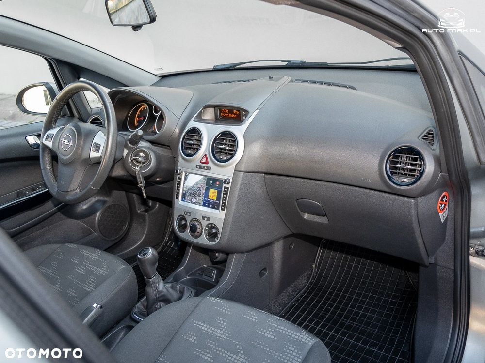 Opel Corsa 1.4 16V Satellite - 21