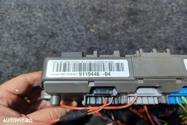 Panou sigurante si relee 9119446 - 04 BMW Seria 3 E91 [2004 - 2010] T - 6