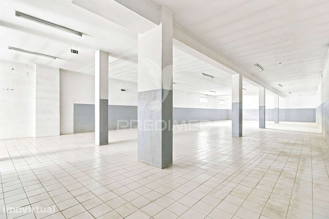 ESPAÇO COMERCIAL / ARMAZÉM - Grande imagem: 2/22