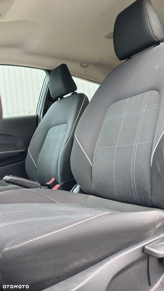 Ford Fiesta 1.1 S&S COOL&CONNECT - 19