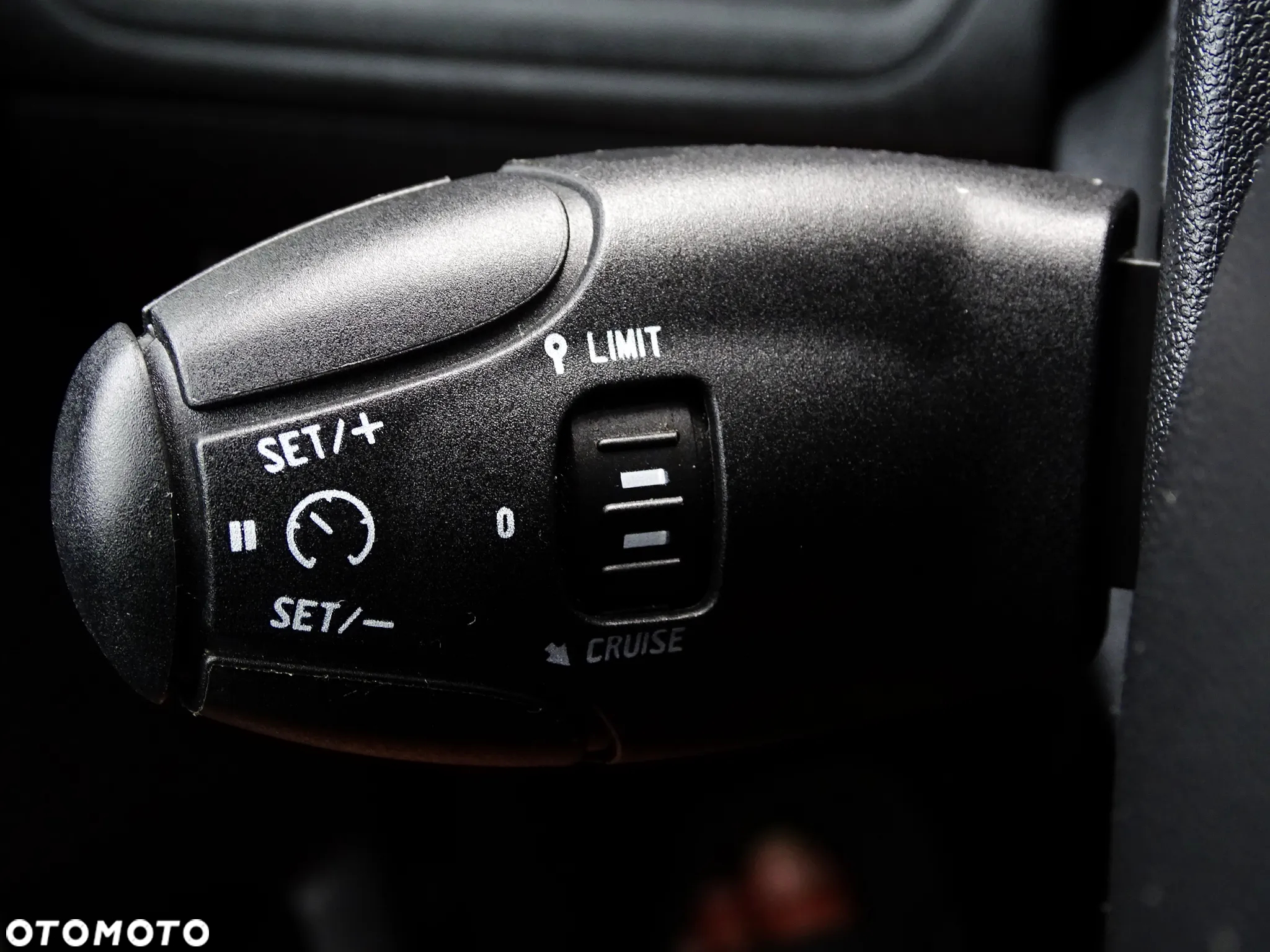 Peugeot 208 PureTech 82 Stop & Start Signature - 30