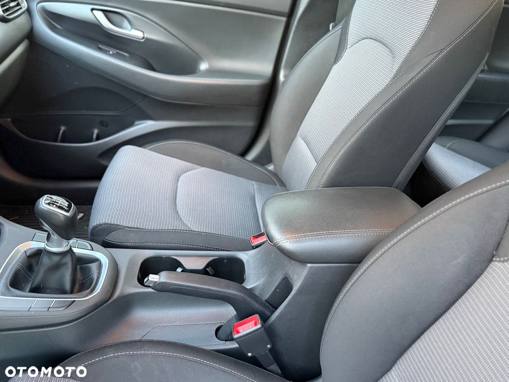 Hyundai i30 1.5 DPI Comfort - 17