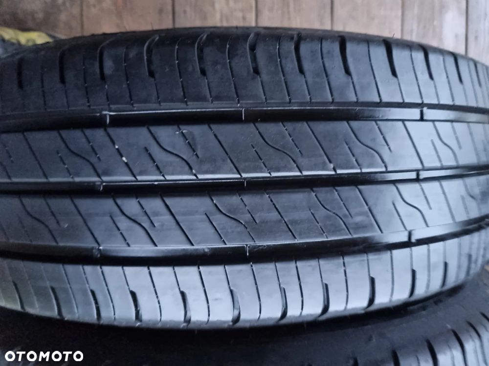 Opony Goodyear EfficientGrip Cargo 2 215/65R16c 109T 2023r.4x8mm super stan - 5