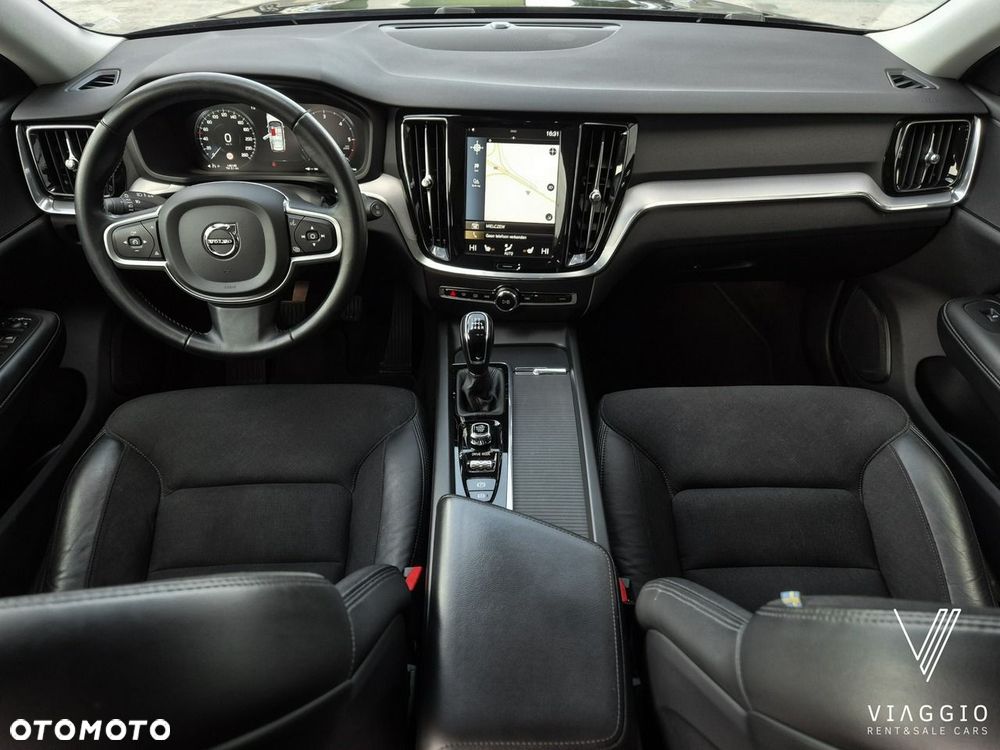 Volvo V60 D3 Momentum Pro - 20